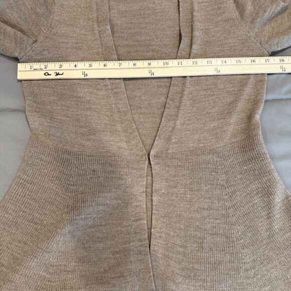 Nanette Lepore Merino Wool Blend Peplum Cardigan Beige Lightweight Size Small - Picture 8 of 11